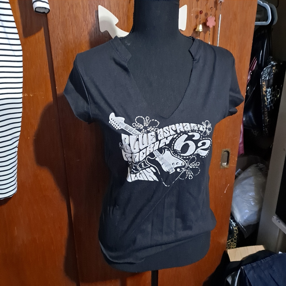Tee-shirt - Picture 2 of 3